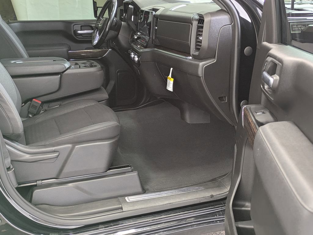 Used 2024 GMC Sierra 3500 SLE w/ SLE Convenience Package AWD/4WD image 10