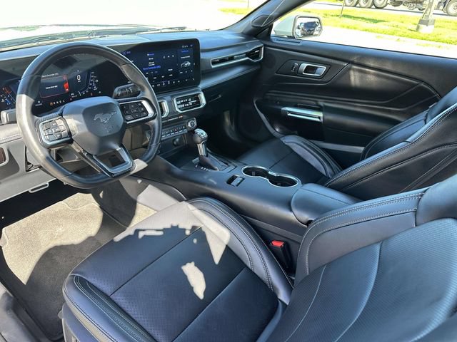 Used 2025 Ford Mustang Premium RWD image 8