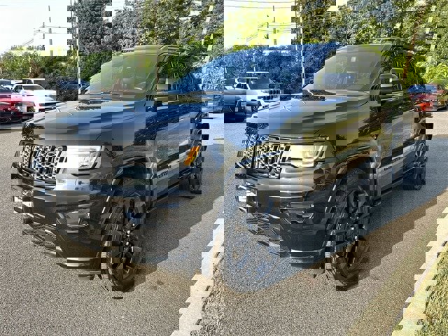 Certified 2020 Jeep Grand Cherokee Altitude image 4