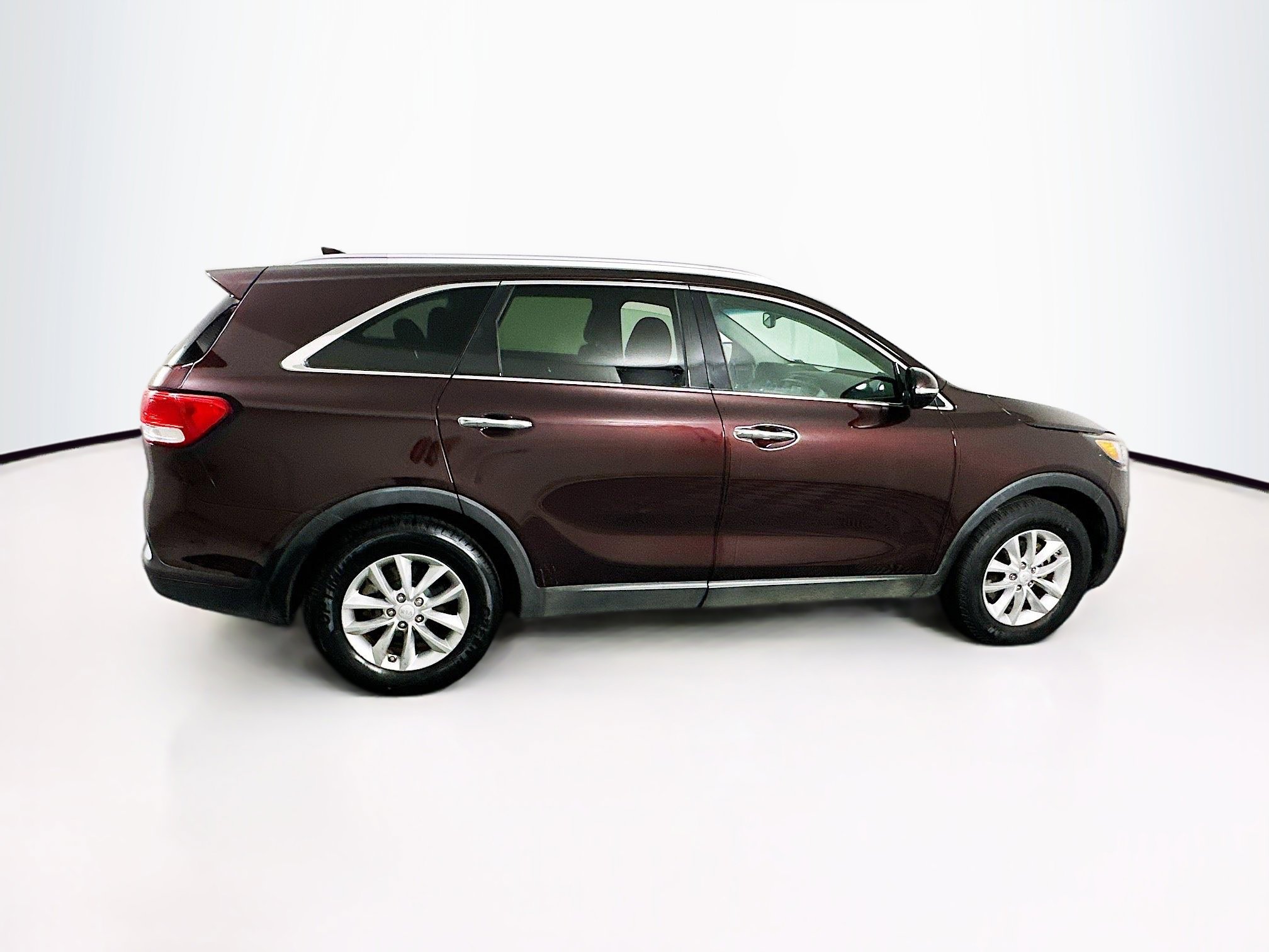 Used 2016 Kia Sorento LX w/ LX Convenience Package image 10