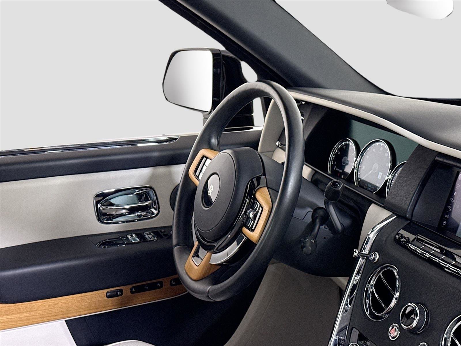 Used 2019 Rolls-Royce Cullinan image 37