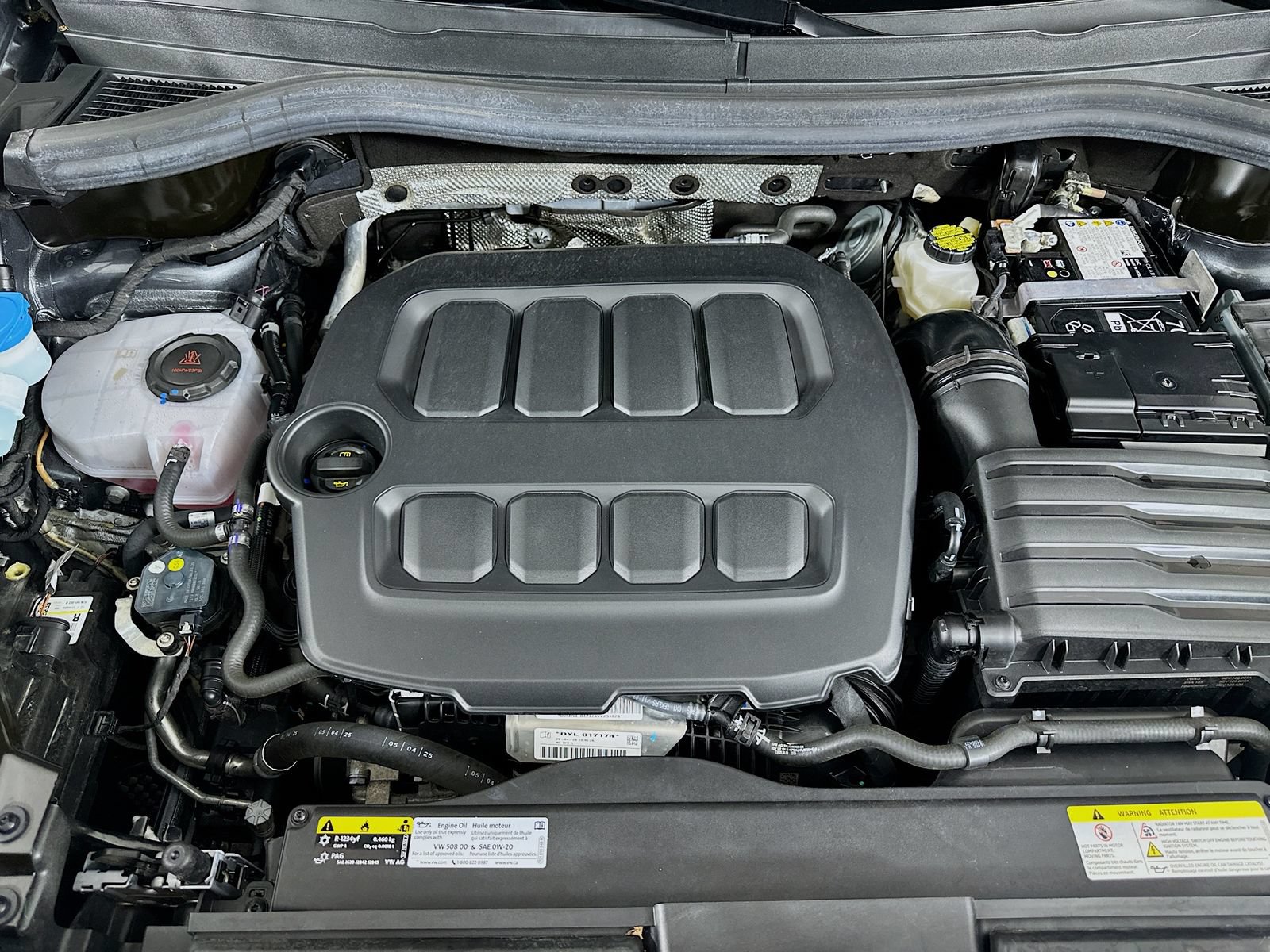 Certified 2025 Volkswagen Tiguan SE R-Line AWD/4WD image 14