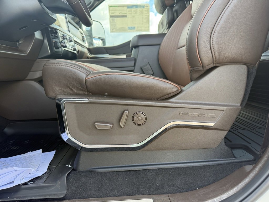 New 2025 Ford F350 King Ranch w/ Chrome Package image 16