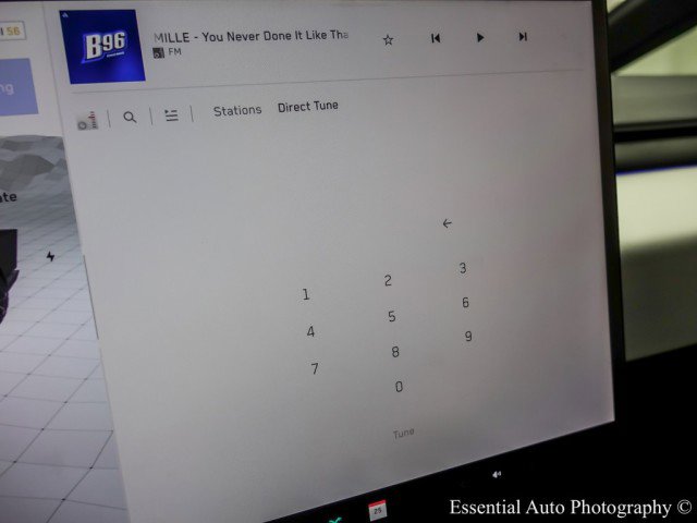 Used 2024 Tesla Cybertruck AWD Crew Cab image 19