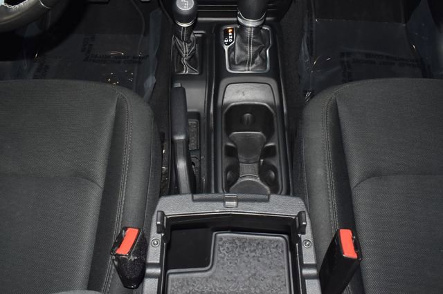 Used 2021 Jeep Wrangler Unlimited Sahara AWD/4WD image 19