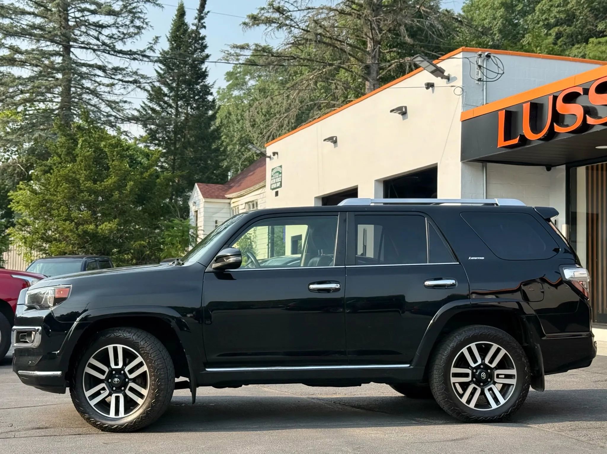 Used 2016 Toyota 4Runner Limited AWD/4WD image 52