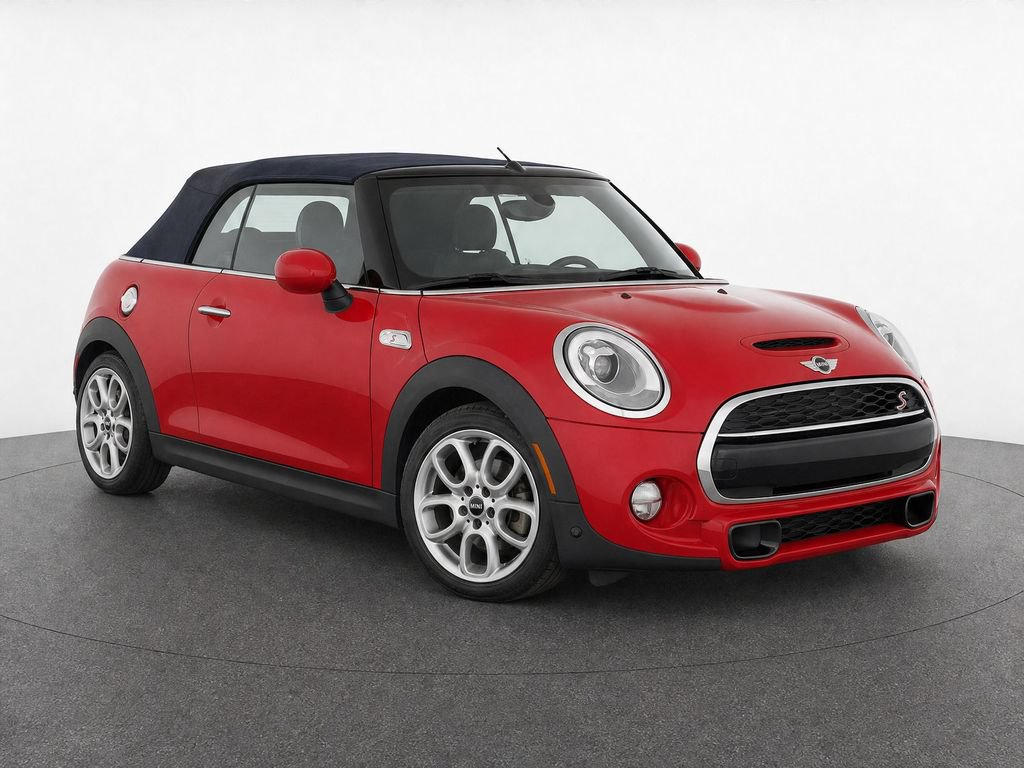 Used 2018 MINI Cooper S FWD image 2