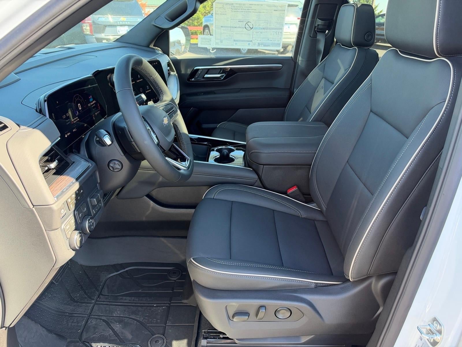 New 2027 Chevrolet Tahoe Premier w/ Sun And Tow Package AWD/4WD image 5