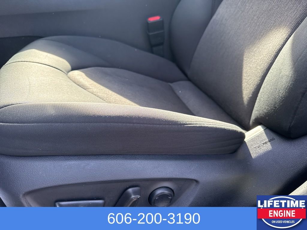 Used 2020 Toyota Camry LE image 21