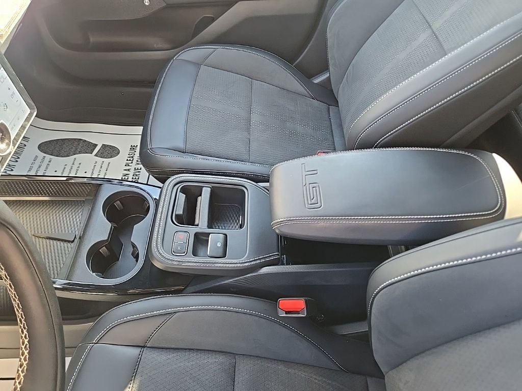 Used 2025 Ford Mustang Mach-E GT image 33