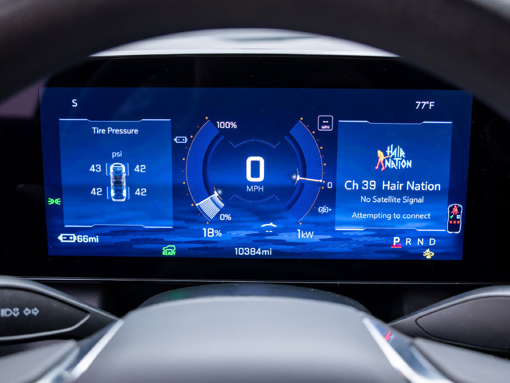 Used 2026 Chevrolet Equinox EV LT w/ LPO, Blackout Package FWD image 19