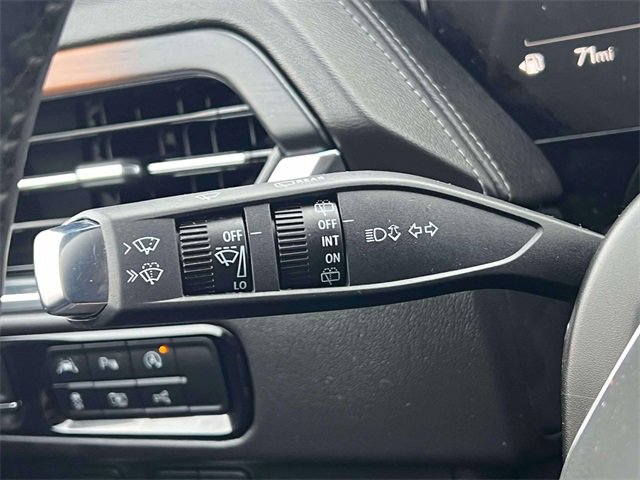 Used 2025 GMC Yukon XL Denali image 24