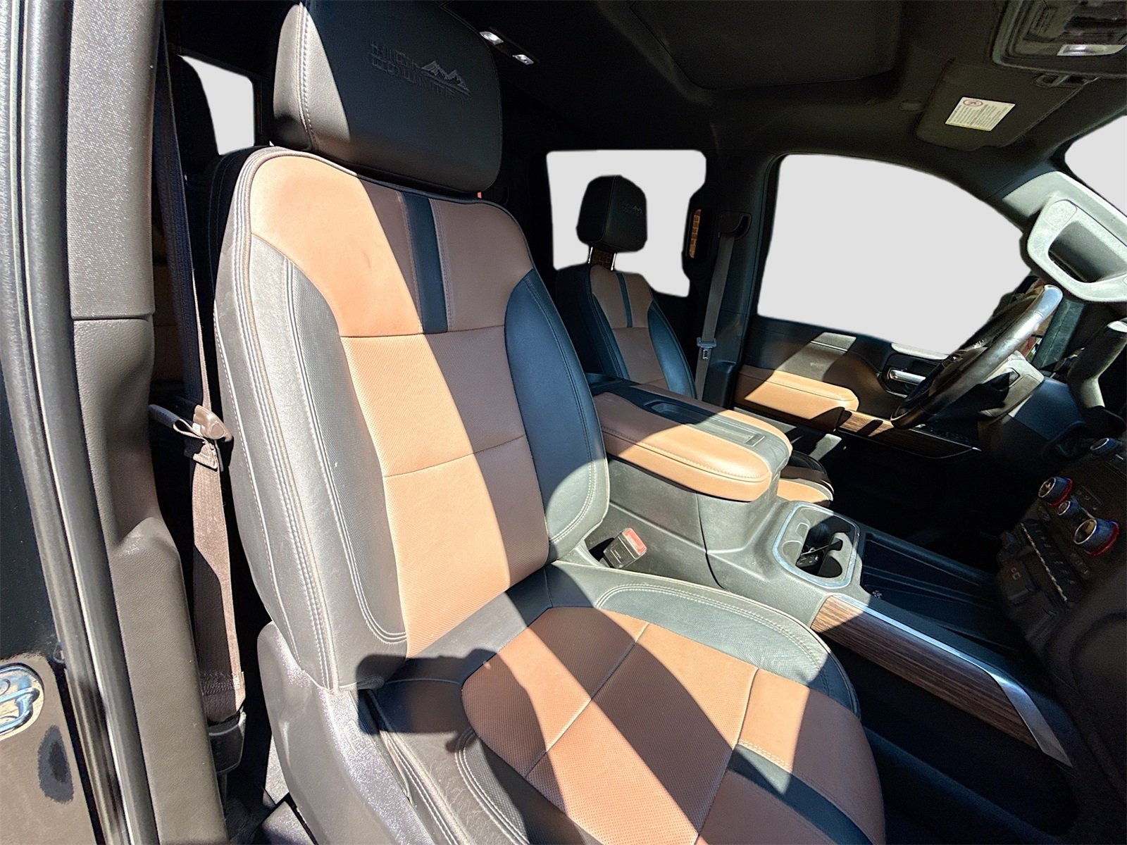 Used 2021 Chevrolet Silverado 3500 High Country image 27