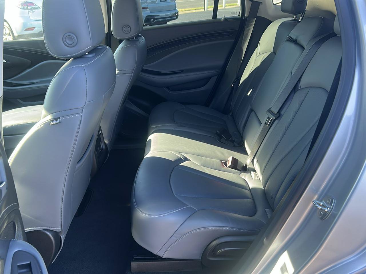 Used 2019 Buick Envision Essence FWD image 11