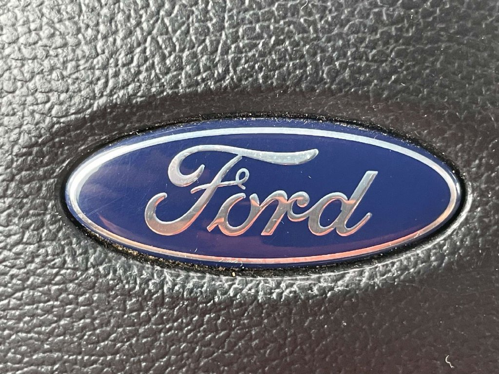 Used 2017 Ford F150 XLT w/ Equipment Group 302A Luxury AWD/4WD image 29