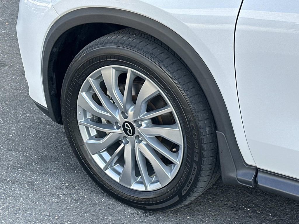 Used 2023 INFINITI QX50 Pure image 40