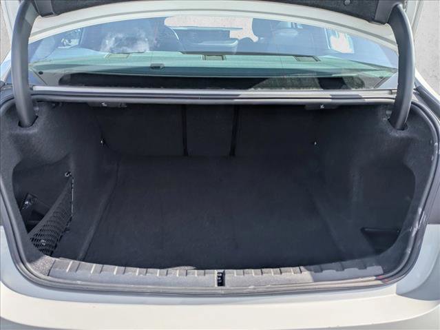 Used 2025 BMW 330i Sedan image 6