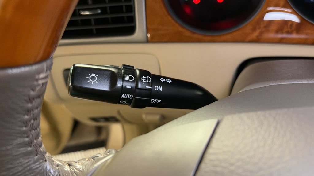 Used 2005 Lexus ES 330 FWD image 28