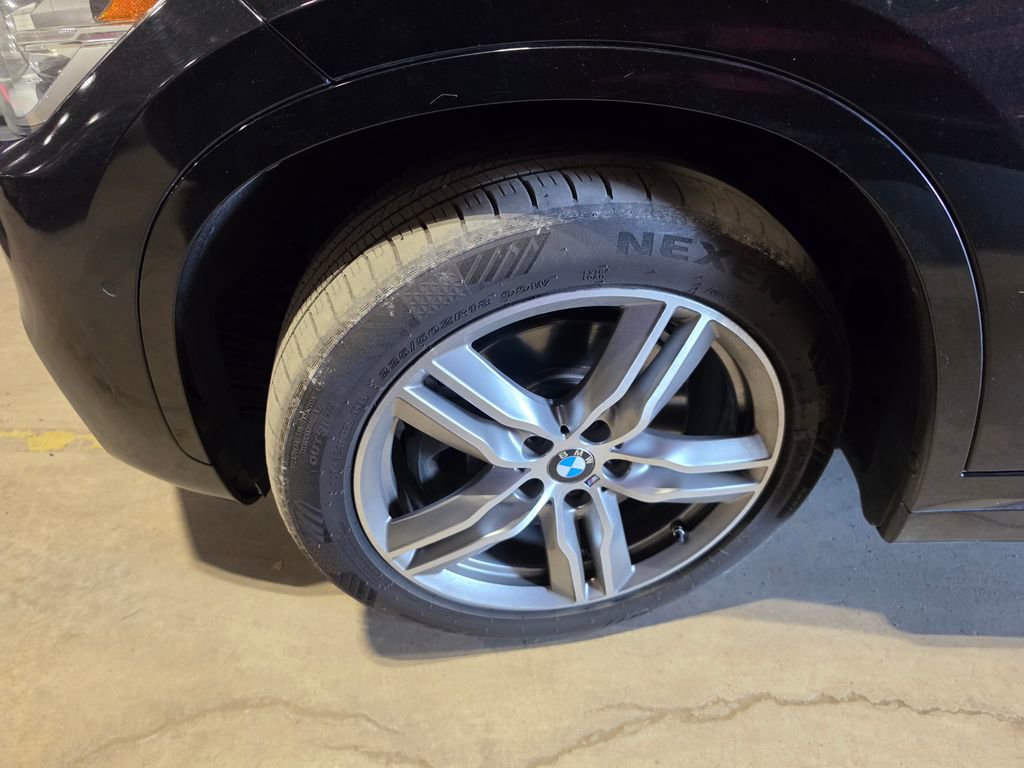 Used 2017 BMW X1 sDrive28i FWD image 3