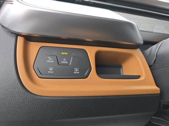 Used 2025 Volkswagen ID. Buzz Pro S Plus image 42