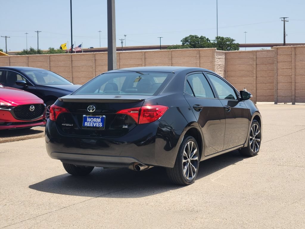 Used 2017 Toyota Corolla SE w/ Carpet Mat Package (TMS) FWD image 5