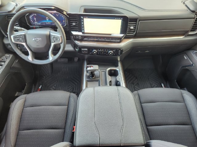 Used 2025 Chevrolet Silverado 1500 LT Trail Boss w/ Convenience Package II AWD/4WD image 28