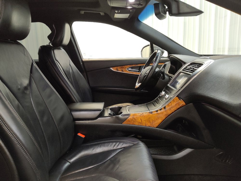 Used 2017 Lincoln MKX Reserve w/ Lincoln MKX Climate Package image 21