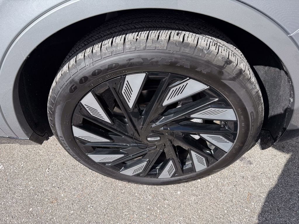 Used 2024 Lincoln Nautilus Reserve w/ Jet Appearance Package (87T) image 42