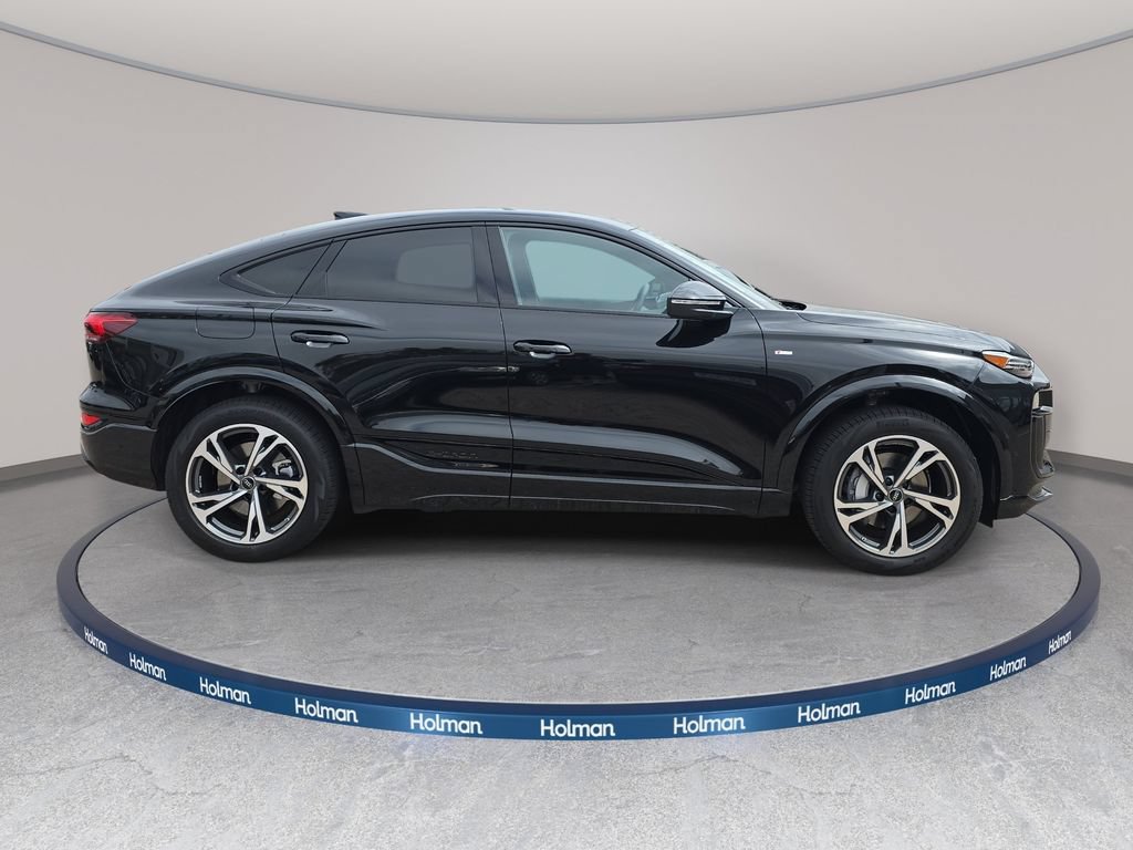 New 2027 Audi Q6 e-tron Premium Plus AWD/4WD image 4