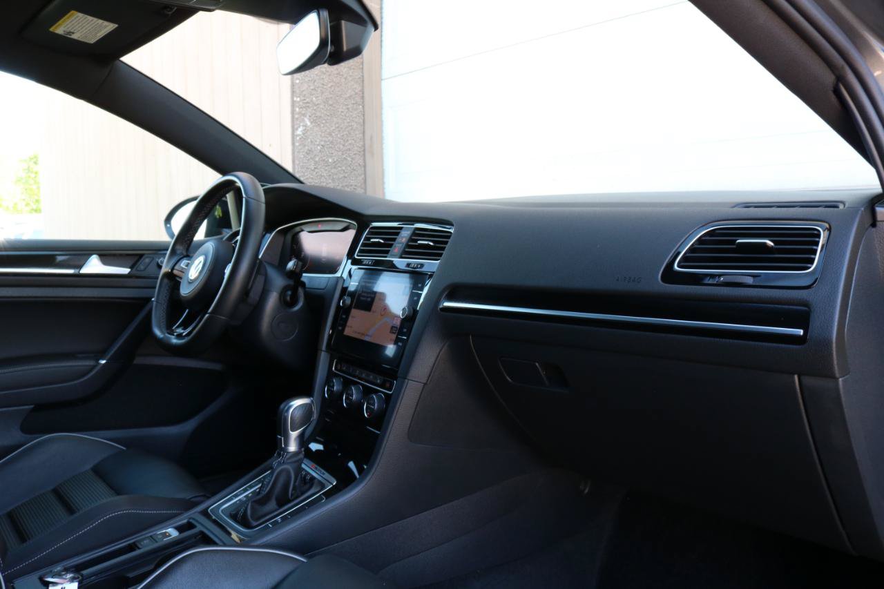 Used 2019 Volkswagen Golf 4-Door AWD/4WD image 56