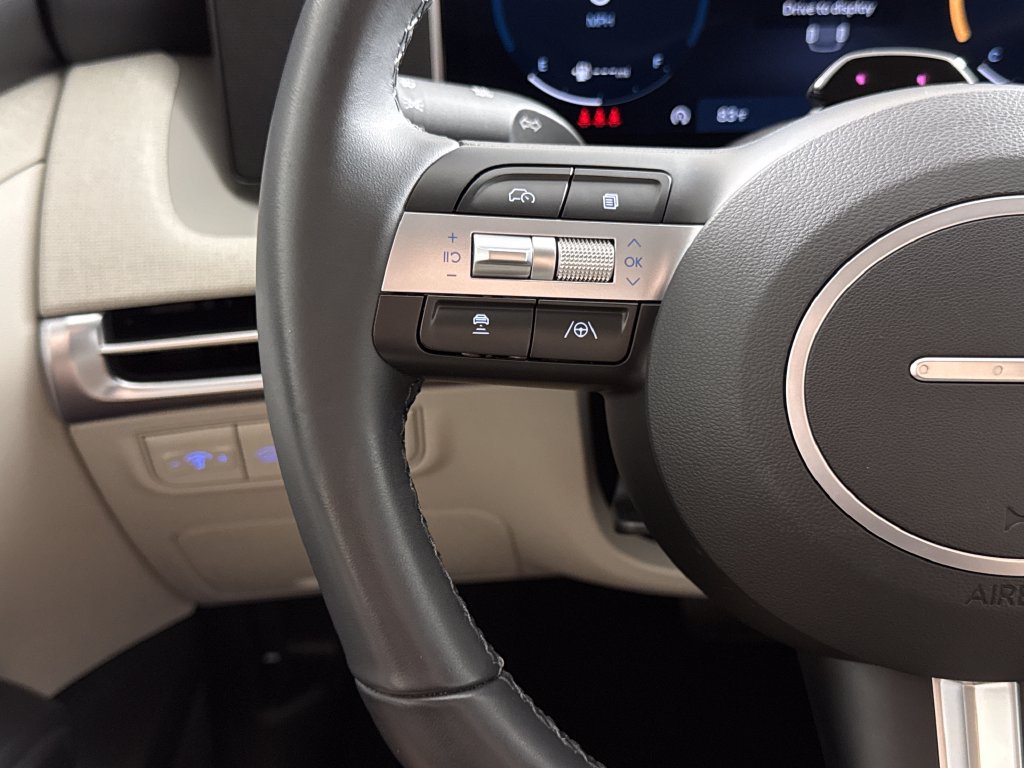 Used 2025 Hyundai Tucson SEL FWD image 17