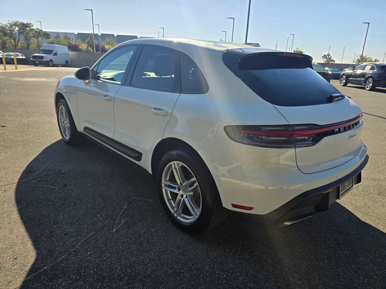 Used 2022 Porsche Macan image 5