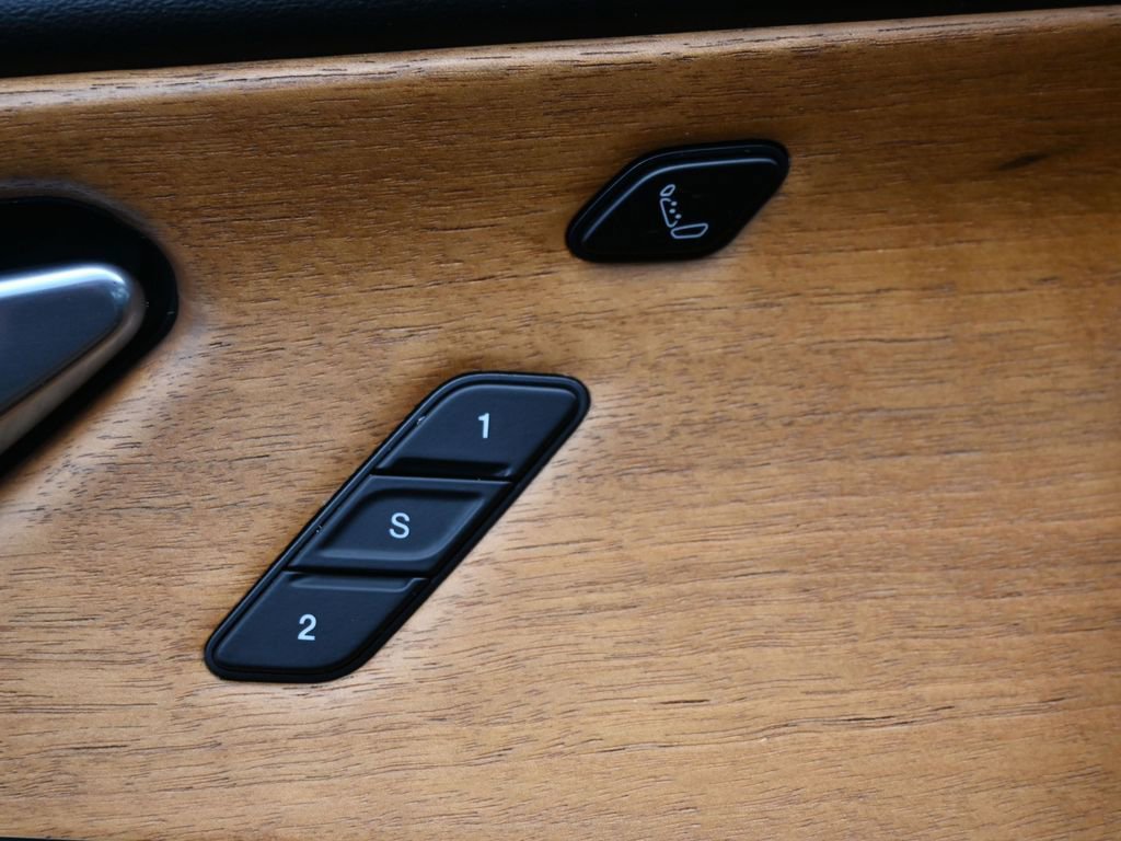 Used 2024 Jeep Grand Cherokee L Summit image 16