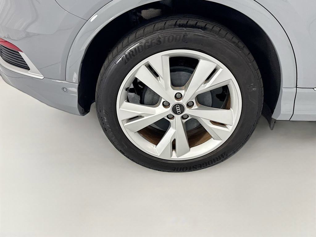 Used 2023 Audi Q4 e-tron Prestige w/ 20" Wheel Package AWD/4WD image 32