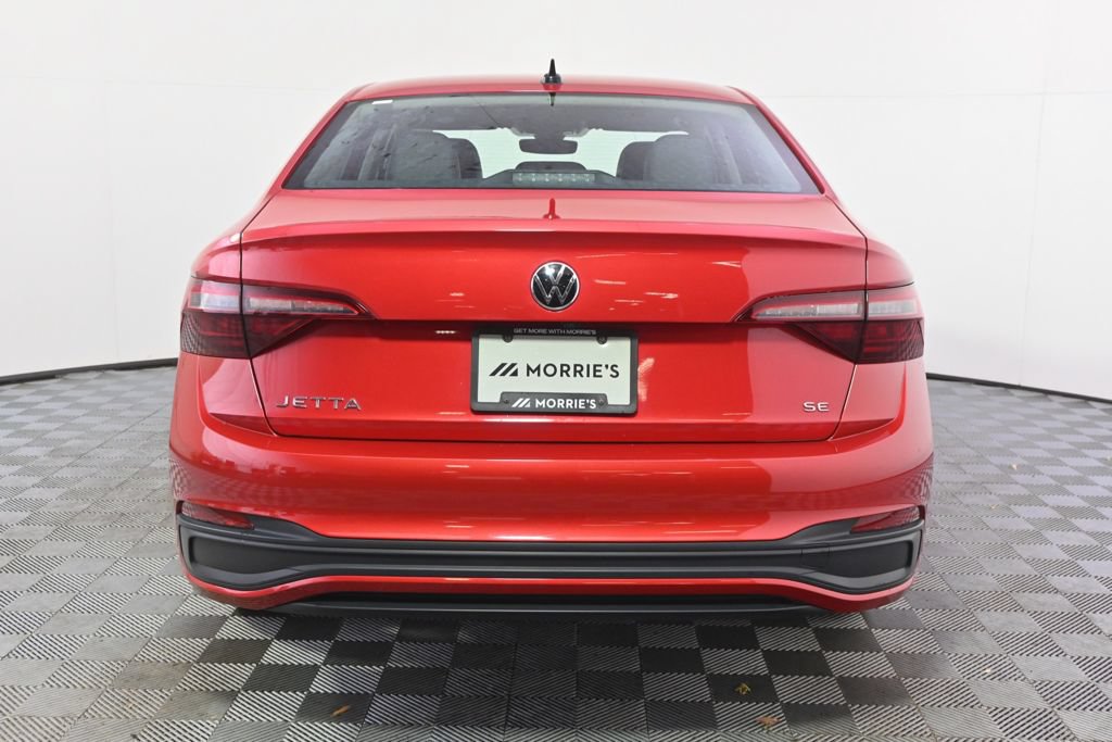 Used 2023 Volkswagen Jetta SE w/ Panoramic Sunroof Package FWD image 5