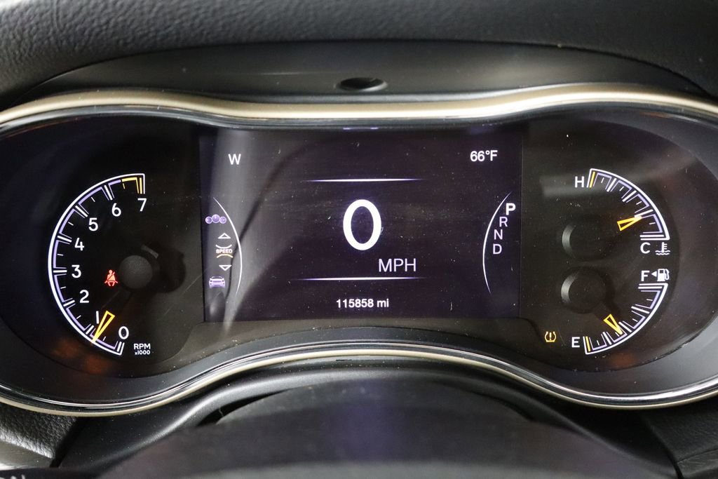 Used 2017 Jeep Grand Cherokee Limited AWD/4WD image 11