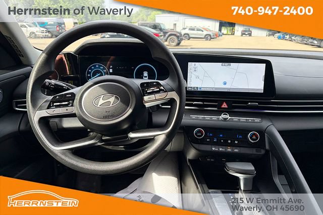Used 2024 Hyundai Elantra SEL FWD image 6