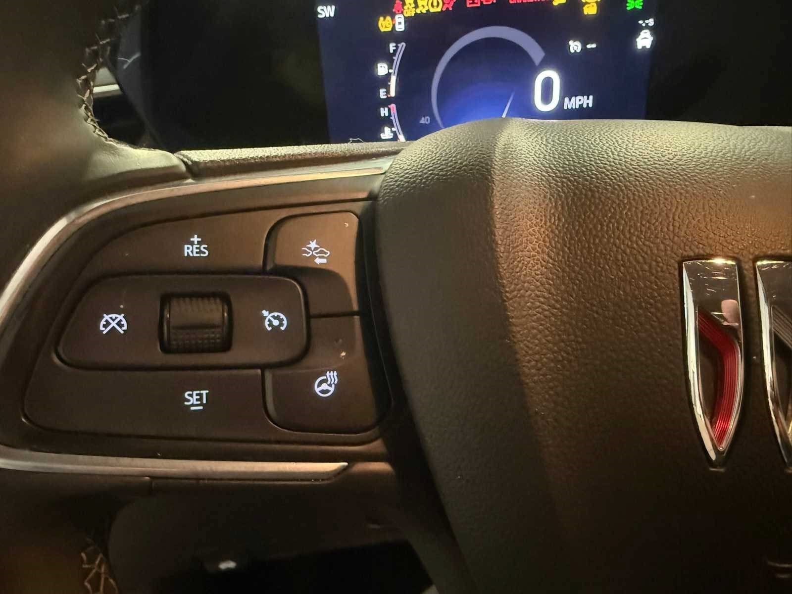 Used 2025 Buick Encore GX Avenir w/ Avenir Convenience Package FWD image 29