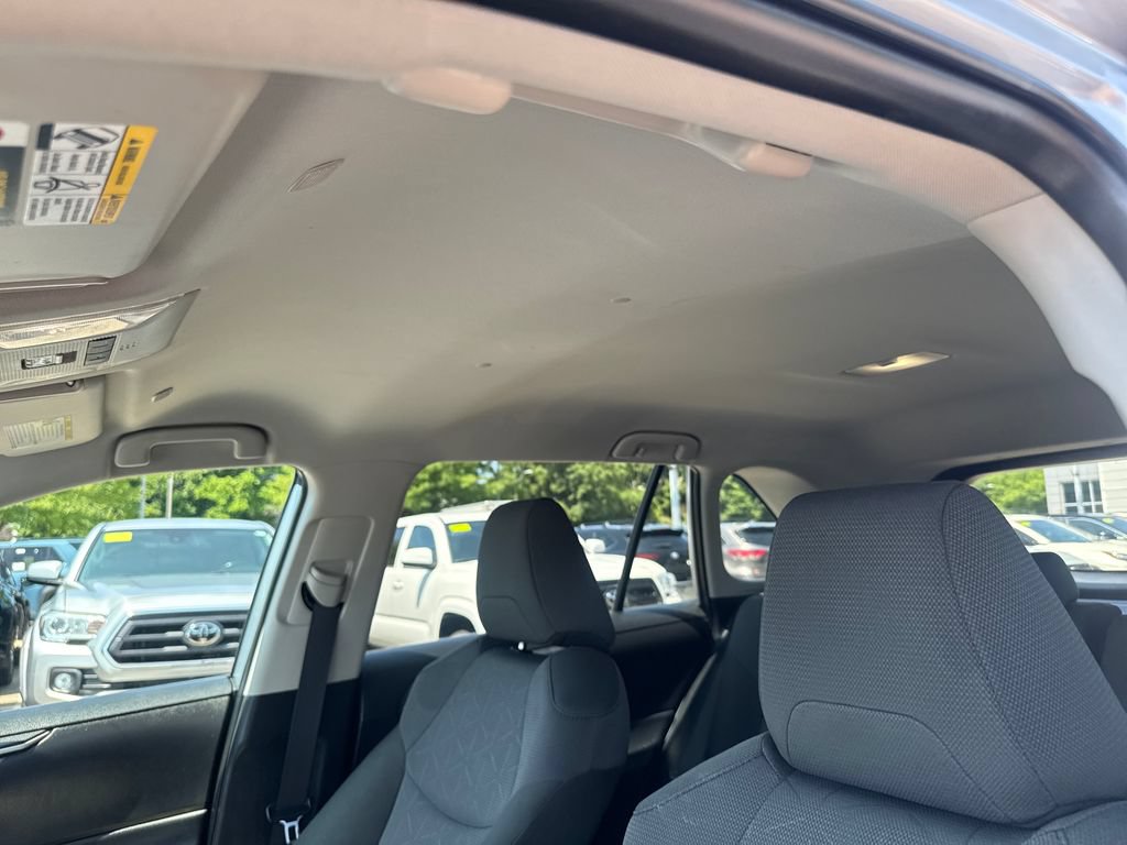 Used 2025 Toyota RAV4 XLE AWD/4WD image 16
