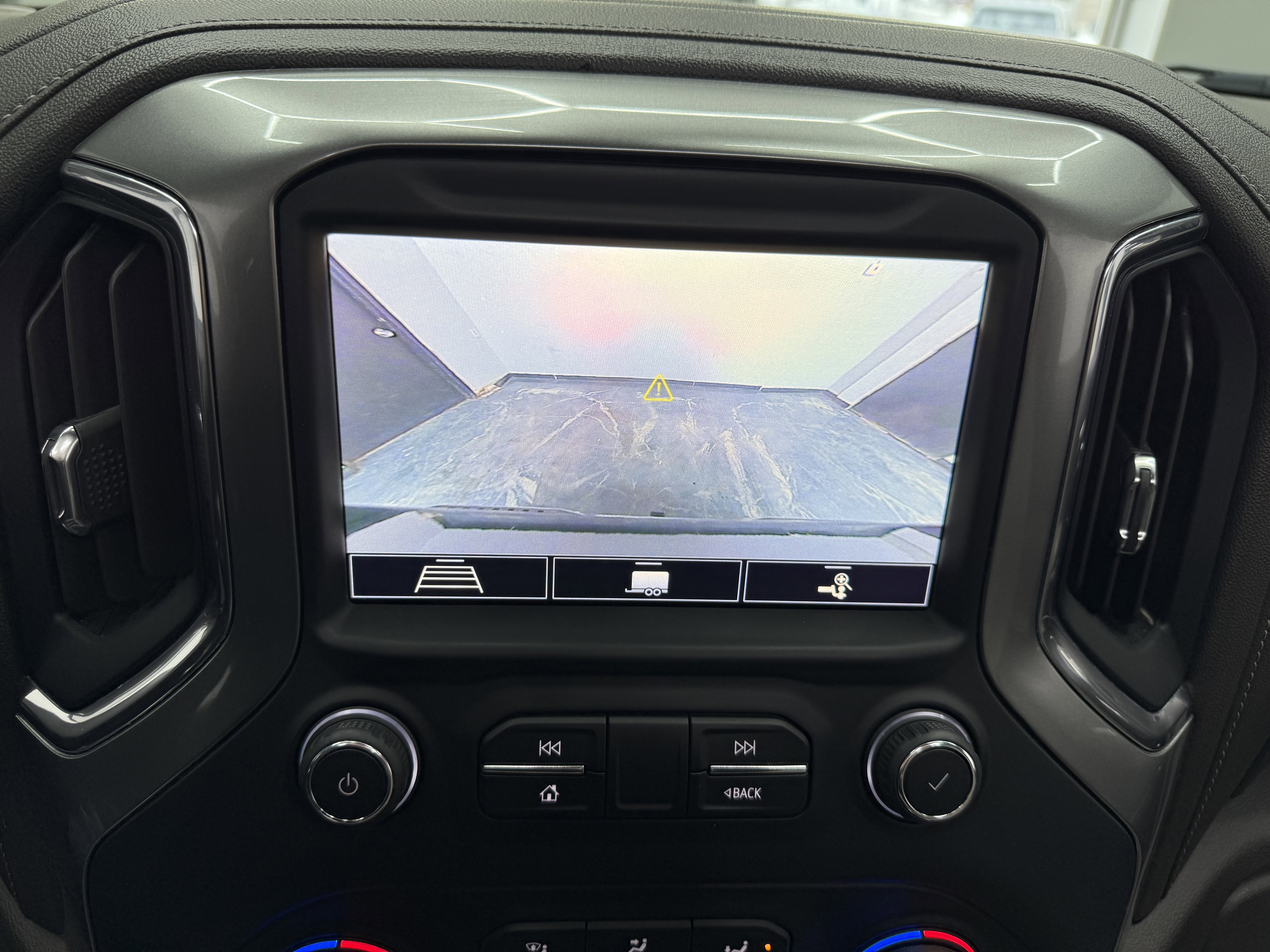 Used 2020 Chevrolet Silverado 1500 LTZ w/ LTZ Premium Package image 21