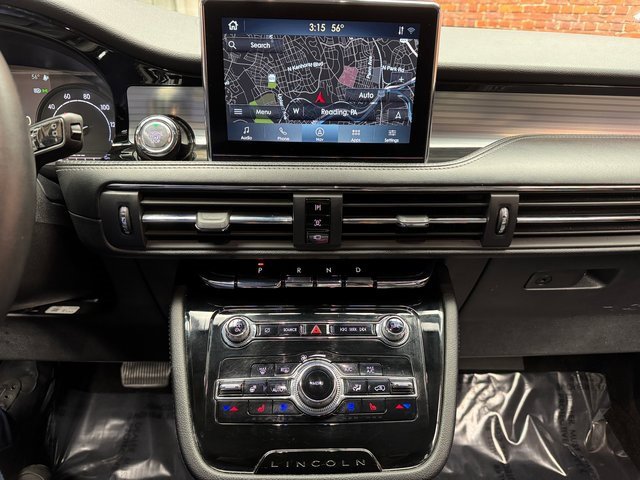 Used 2022 Lincoln Corsair AWD w/ Equipment Group 101A image 19