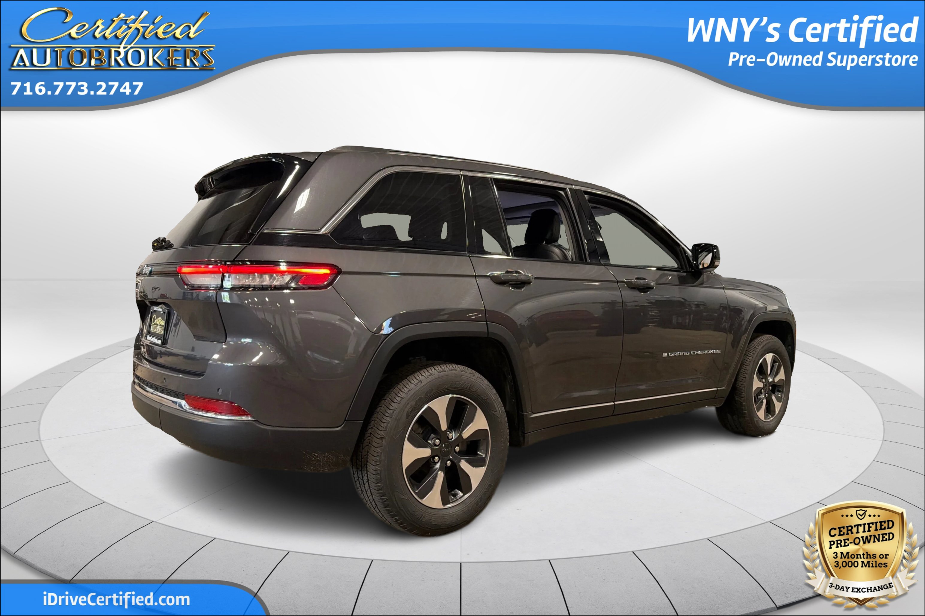 Used 2024 Jeep Grand Cherokee Limited 4xe AWD/4WD image 7