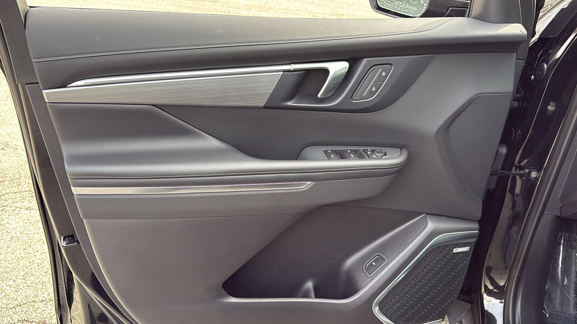 Used 2025 Buick Enclave Preferred image 10