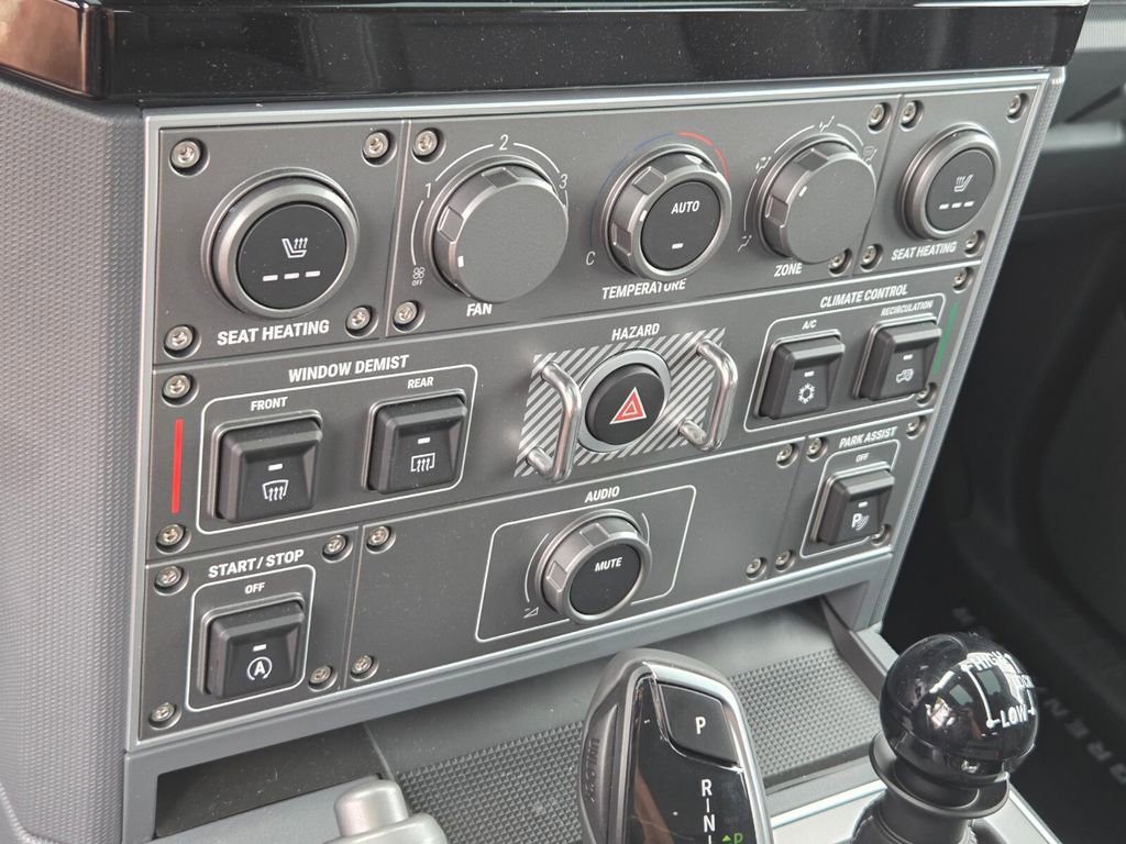 Used 2025 INEOS Grenadier Fieldmaster Edition image 24