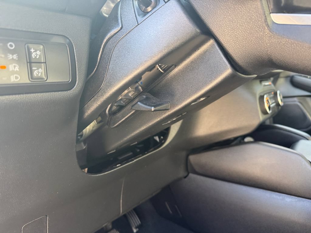 Certified 2020 Ford Escape SE FWD image 30