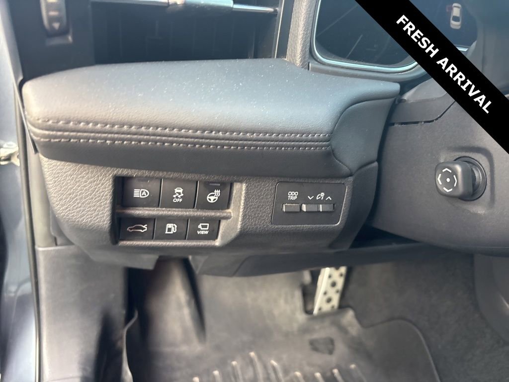 Used 2019 Toyota Avalon Touring w/ Advanced Safety Package image 12