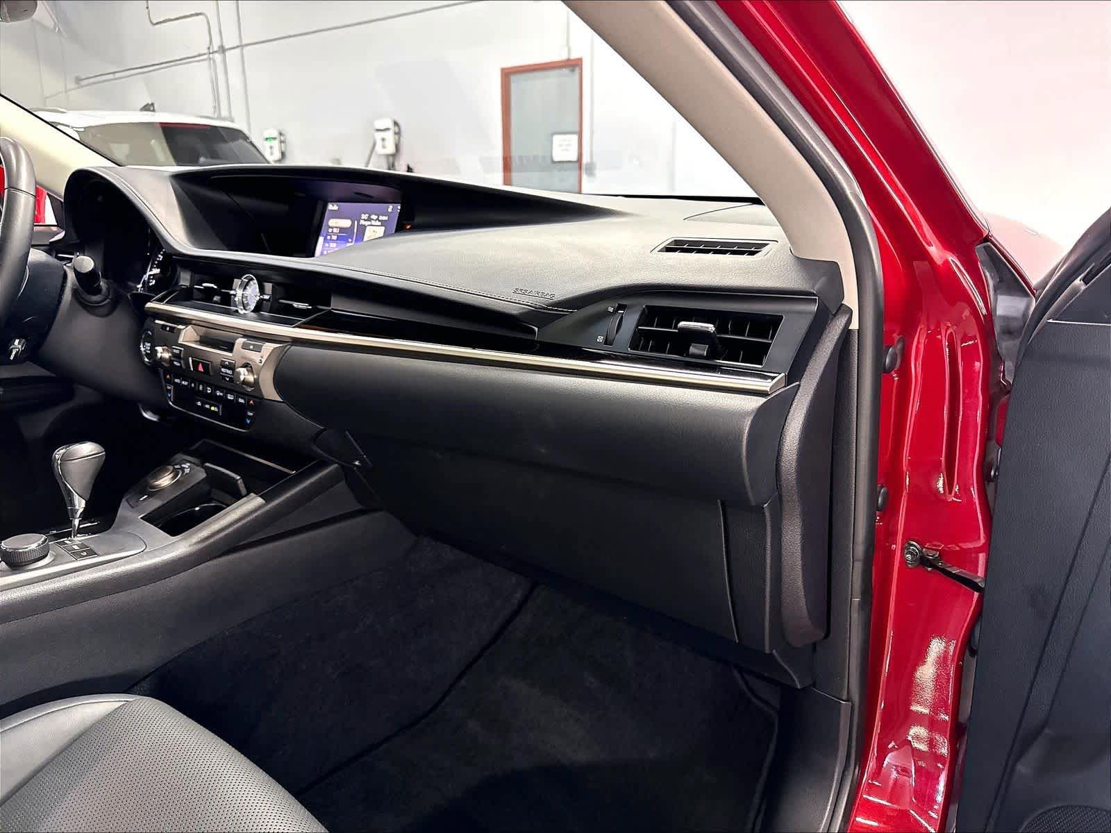 Used 2015 Lexus ES 350 FWD image 17