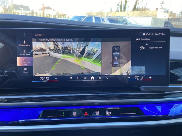 Certified 2025 BMW 740i xDrive w/ Executive Package image 23