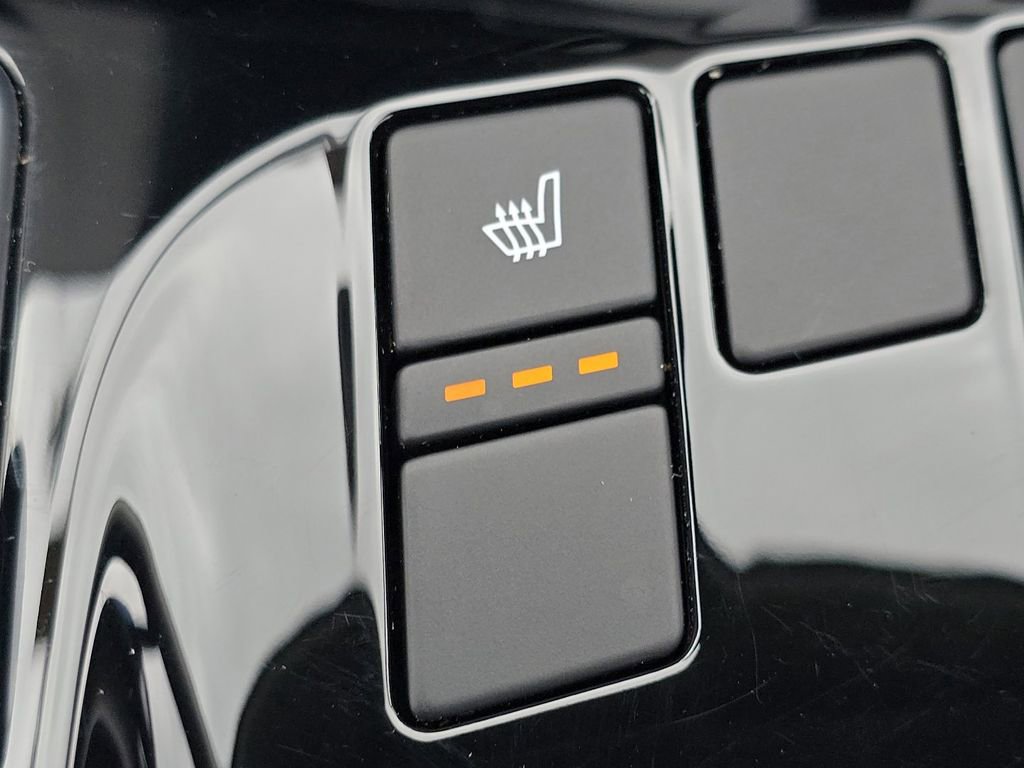 Used 2024 Kia Sportage EX image 6