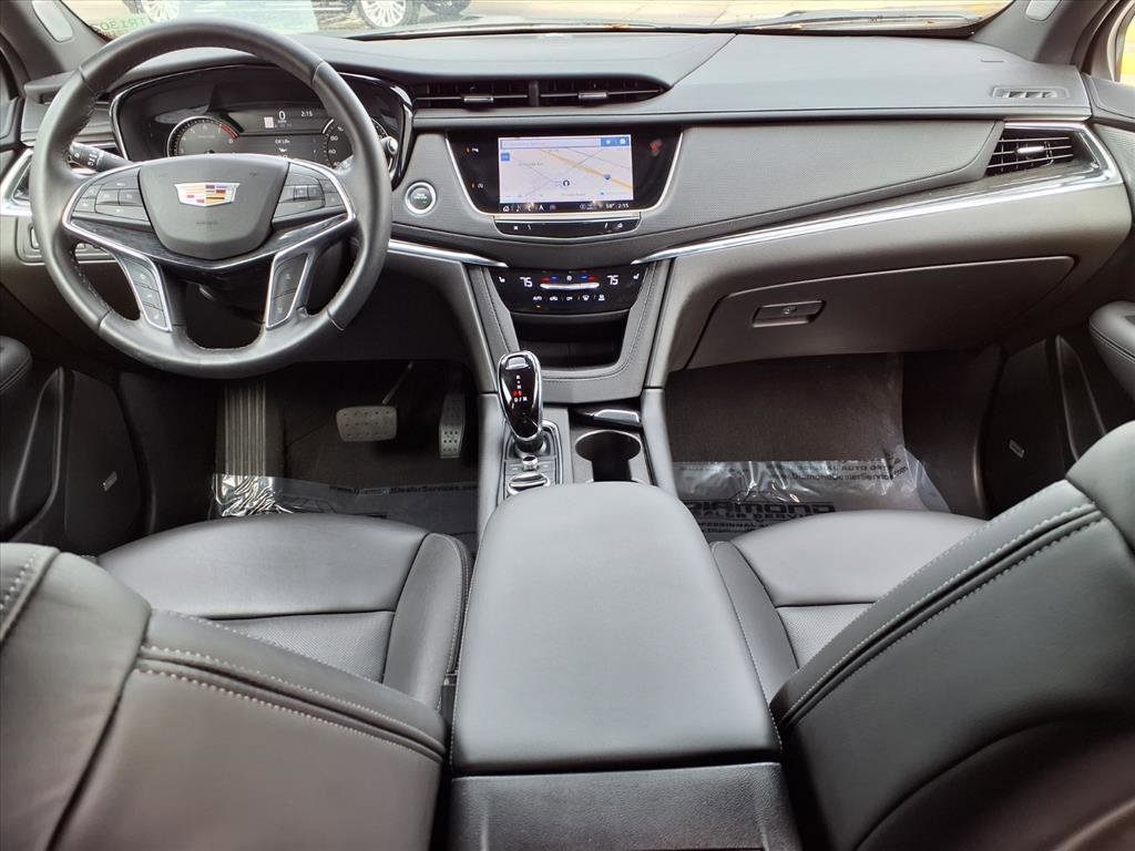 Certified 2023 Cadillac XT5 Premium Luxury w/ LPO, Floor Liner Package image 16